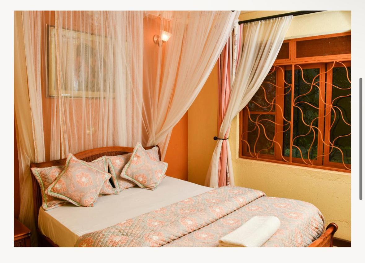 Country Lake Resort Garuga Entebbe Bagian luar foto