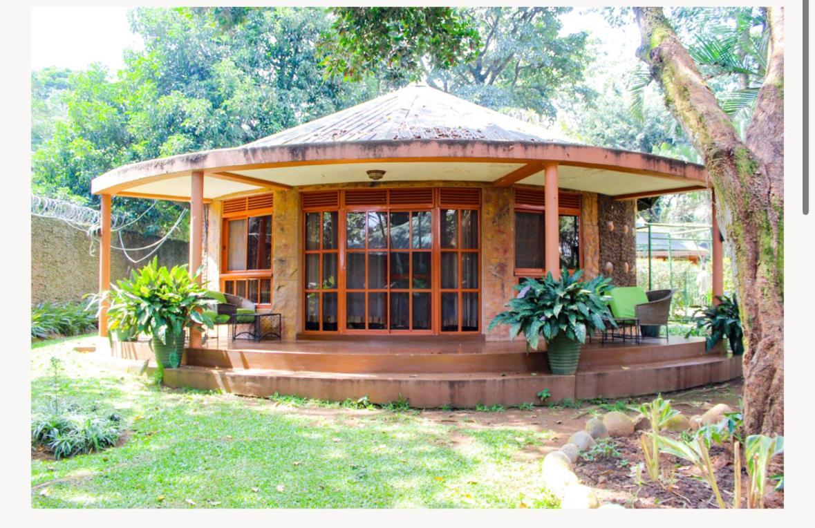 Country Lake Resort Garuga Entebbe Bagian luar foto
