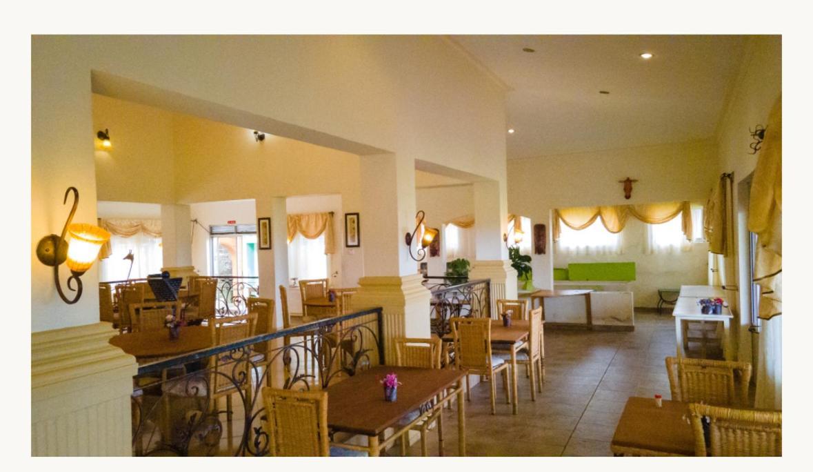 Country Lake Resort Garuga Entebbe Bagian luar foto