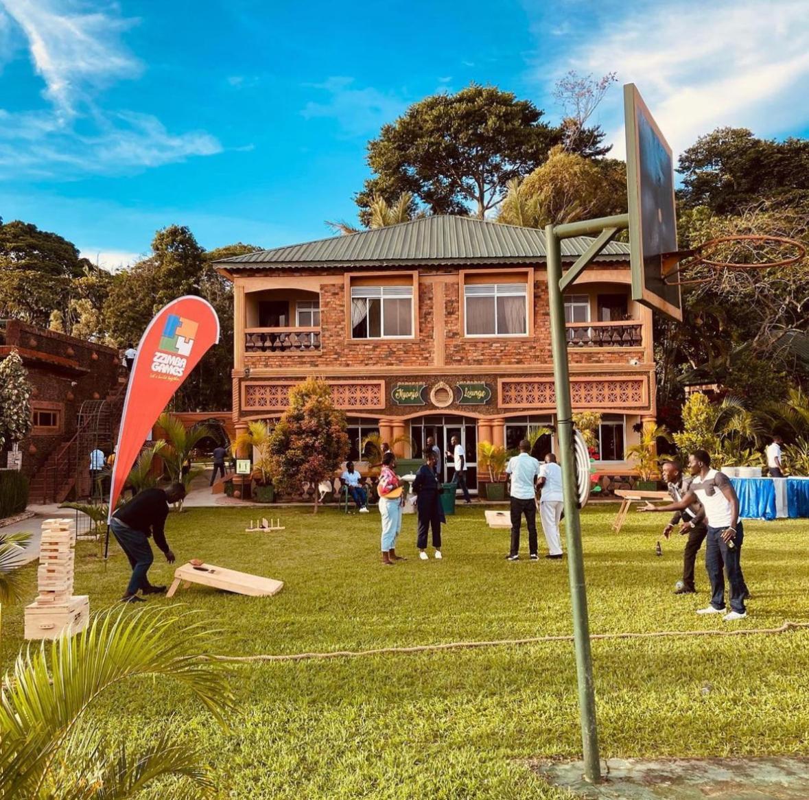 Country Lake Resort Garuga Entebbe Bagian luar foto