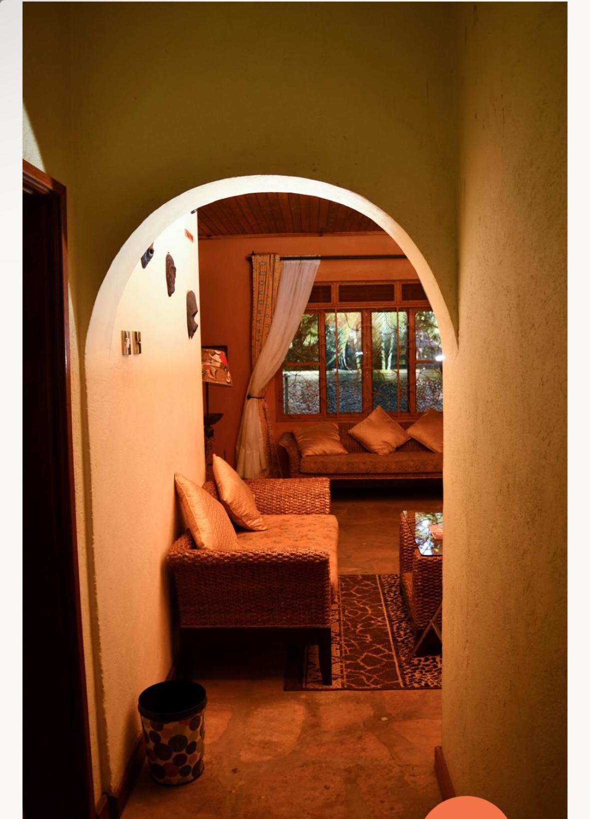 Country Lake Resort Garuga Entebbe Bagian luar foto