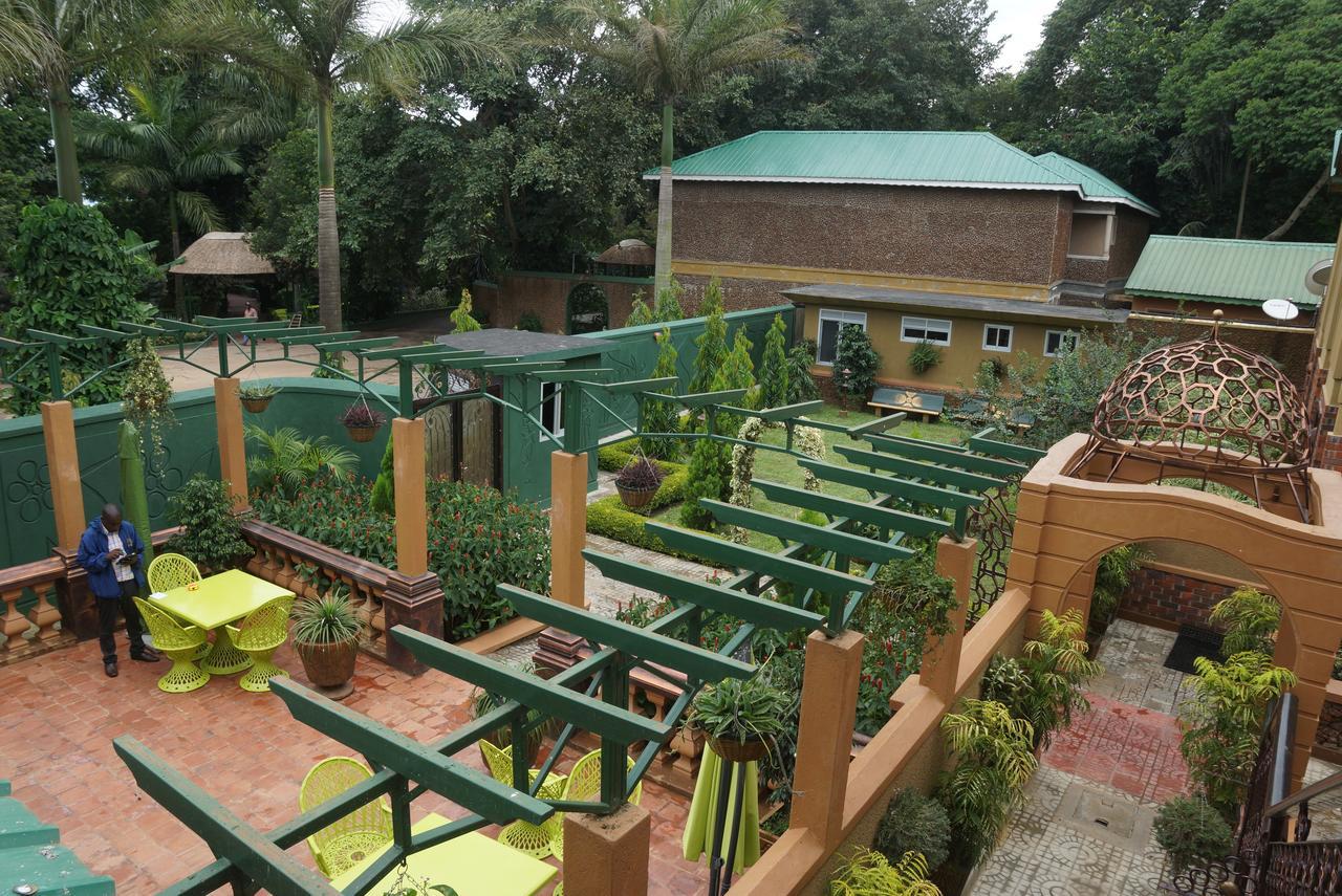 Country Lake Resort Garuga Entebbe Bagian luar foto